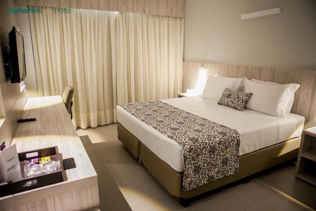 Alphapark Hotel Goiânia Zewnętrze zdjęcie